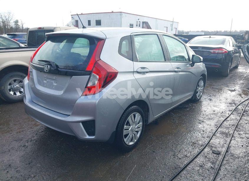 Photo 4 of 2017 Honda Fit LX (VIN 3HGGK5H52HM709030)