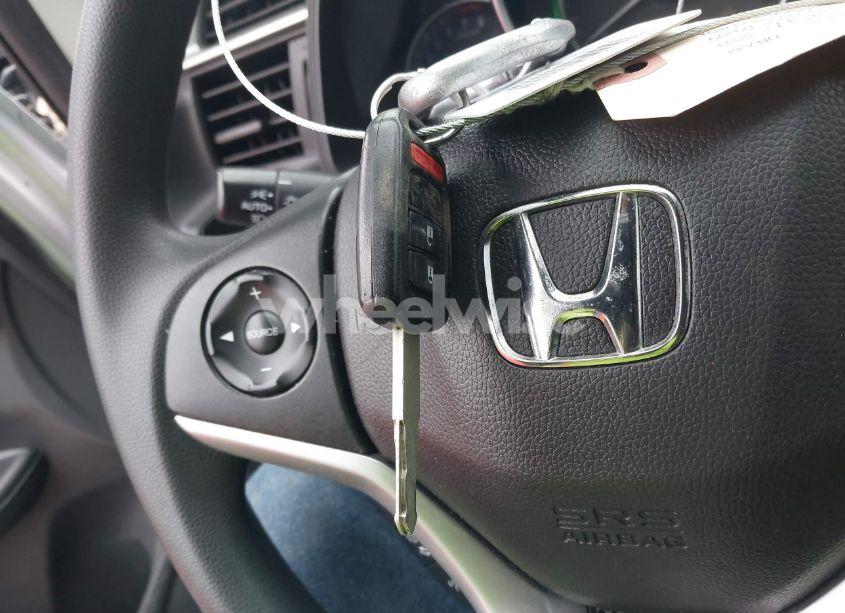 Photo 11 of 2017 Honda Fit LX (VIN 3HGGK5H53HM703611)