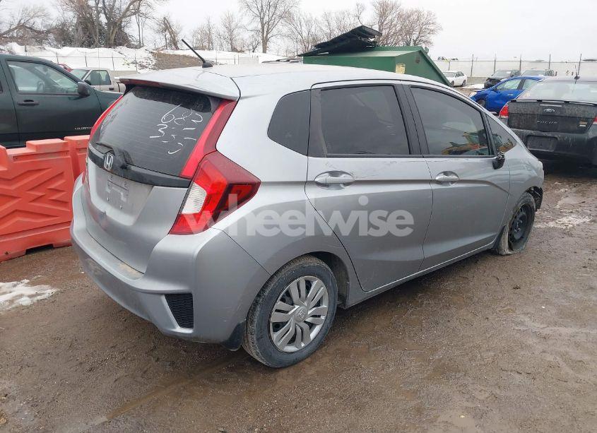 Photo 4 of 2017 Honda Fit LX (VIN 3HGGK5H53HM703611)