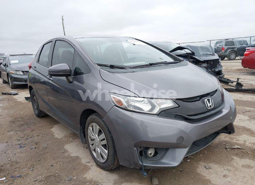 2015 Honda Fit LX (VIN 3HGGK5H54FM759134) main photo