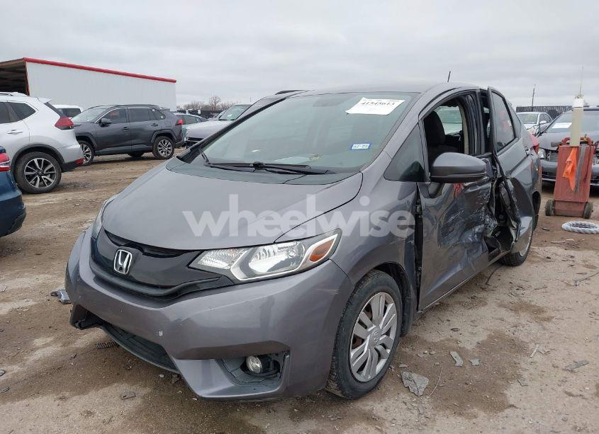 Photo 2 of 2015 Honda Fit LX (VIN 3HGGK5H54FM759134)