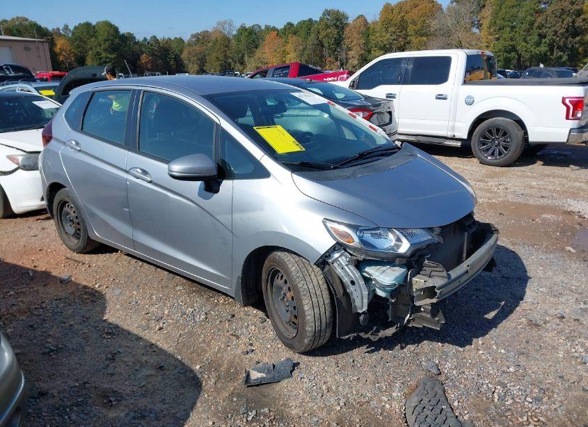 2017 Honda Fit LX (VIN 3HGGK5H54HM713838) main photo