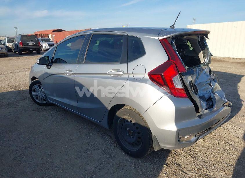 Photo 3 of 2018 Honda Fit LX (VIN 3HGGK5H54JM721086)