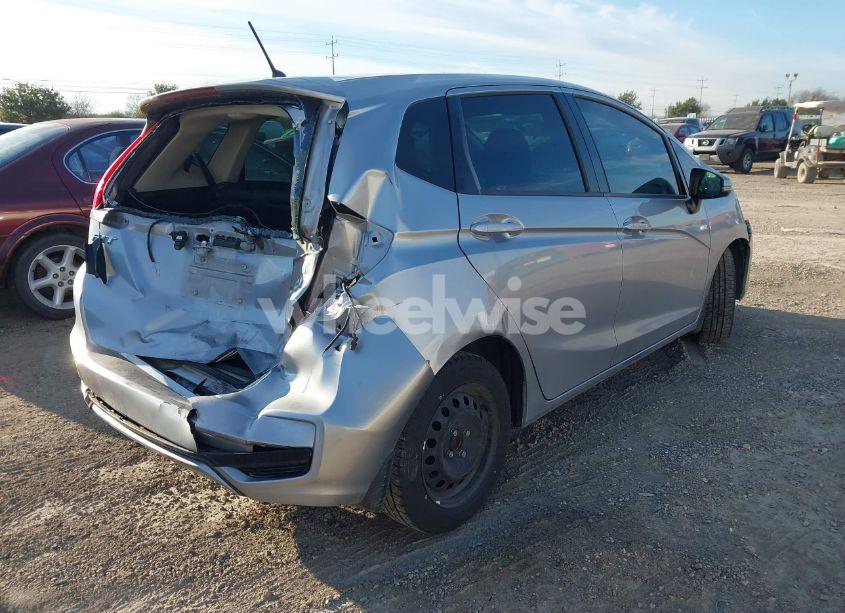 Photo 4 of 2018 Honda Fit LX (VIN 3HGGK5H54JM721086)