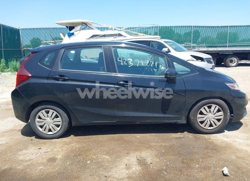 Photo 13 of 2015 Honda Fit LX (VIN 3HGGK5H56FM712266)