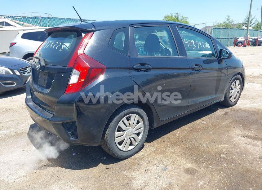 Photo 4 of 2015 Honda Fit LX (VIN 3HGGK5H56FM712266)
