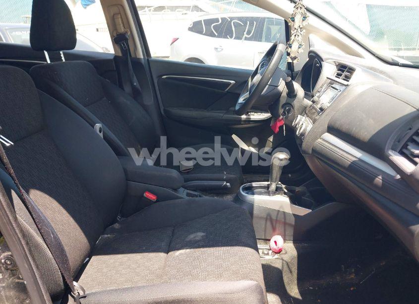 Photo 5 of 2015 Honda Fit LX (VIN 3HGGK5H56FM712266)