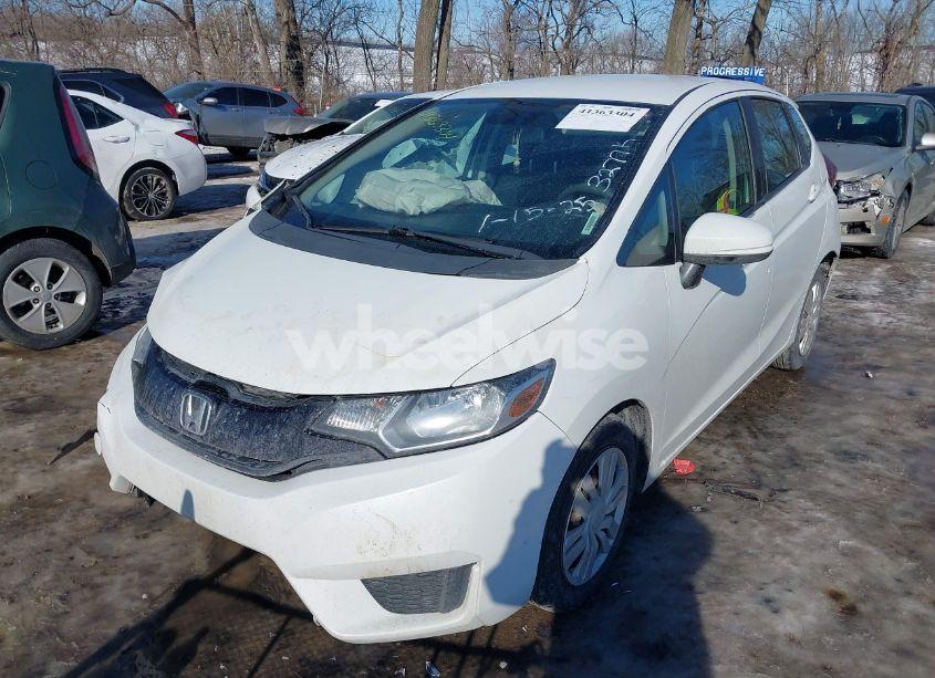 Photo 2 of 2015 Honda Fit LX (VIN 3HGGK5H56FM733277)