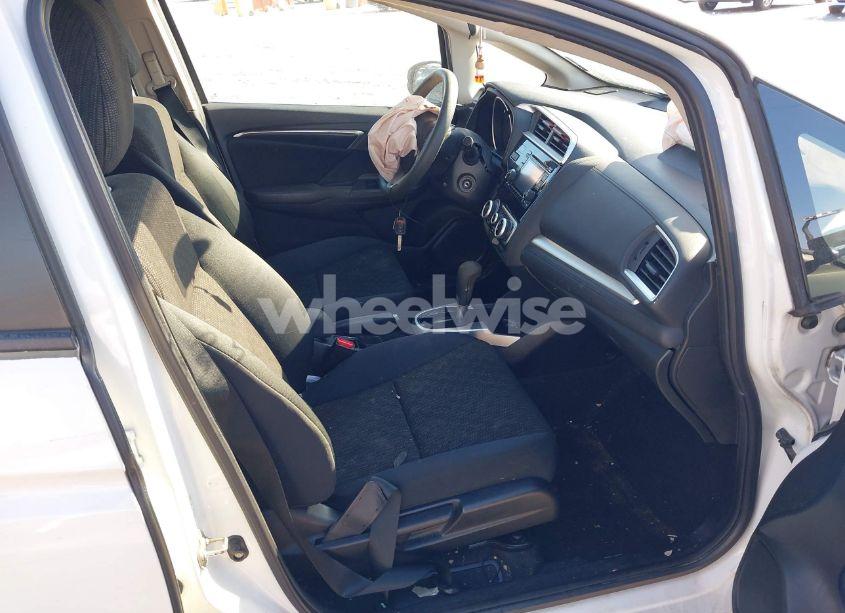 Photo 5 of 2015 Honda Fit LX (VIN 3HGGK5H56FM733277)