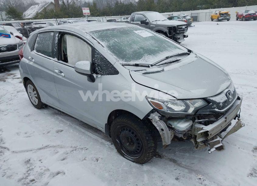 2015 Honda Fit LX (VIN 3HGGK5H56FM735434) main photo