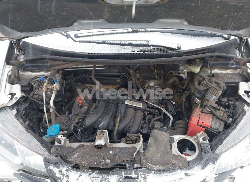 Photo 10 of 2015 Honda Fit LX (VIN 3HGGK5H56FM735434)