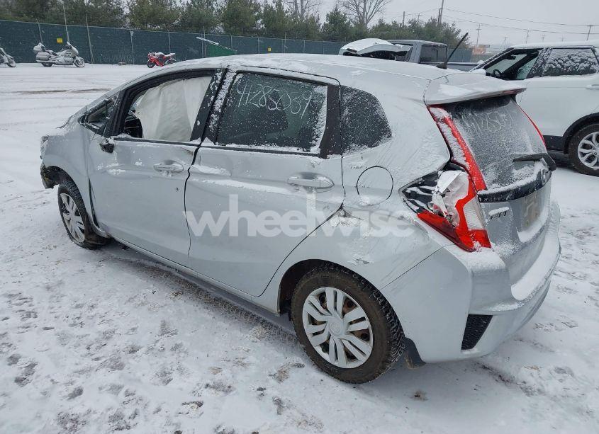 Photo 3 of 2015 Honda Fit LX (VIN 3HGGK5H56FM735434)