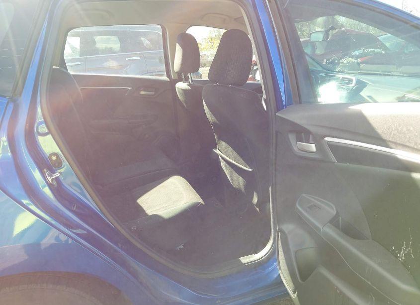 Photo 8 of 2016 Honda Fit LX (VIN 3HGGK5H56GM700815)