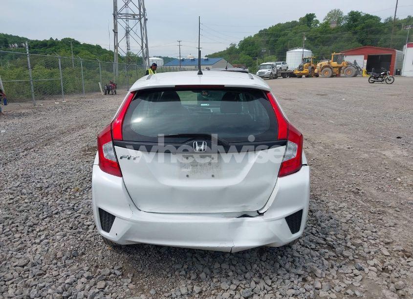 Photo 16 of 2015 Honda Fit LX (VIN 3HGGK5H57FM709473)