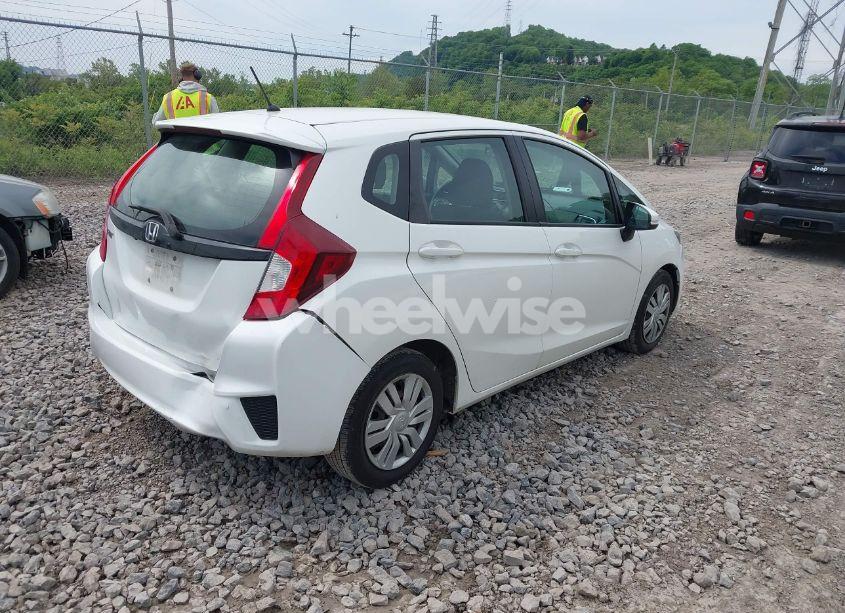 Photo 4 of 2015 Honda Fit LX (VIN 3HGGK5H57FM709473)