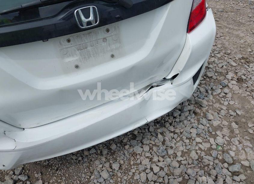 Photo 6 of 2015 Honda Fit LX (VIN 3HGGK5H57FM709473)
