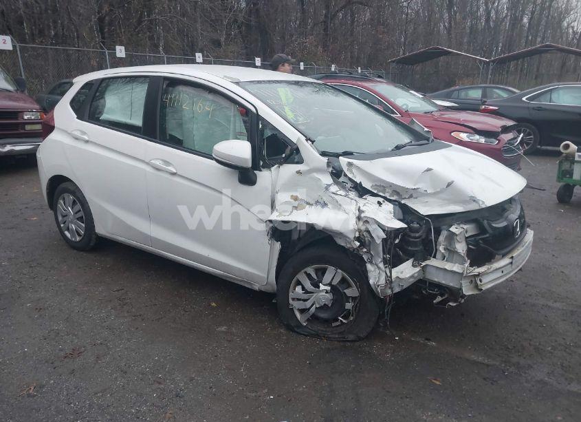 2015 Honda Fit LX (VIN 3HGGK5H57FM775926) main photo