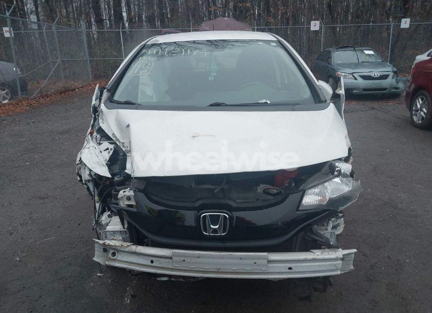 Photo 13 of 2015 Honda Fit LX (VIN 3HGGK5H57FM775926)