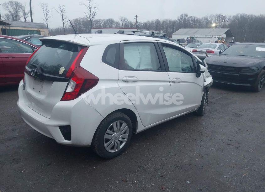 Photo 4 of 2015 Honda Fit LX (VIN 3HGGK5H57FM775926)
