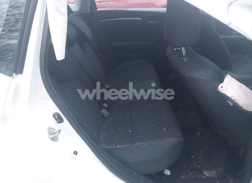 Photo 8 of 2015 Honda Fit LX (VIN 3HGGK5H57FM775926)