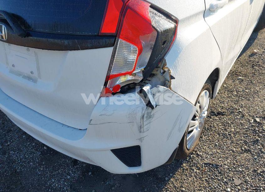 Photo 18 of 2015 Honda Fit LX (VIN 3HGGK5H58FM718862)