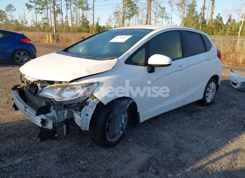 Photo 2 of 2015 Honda Fit LX (VIN 3HGGK5H58FM718862)