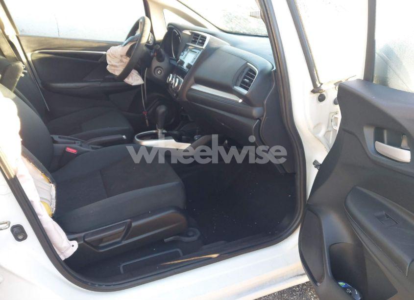 Photo 5 of 2015 Honda Fit LX (VIN 3HGGK5H58FM718862)