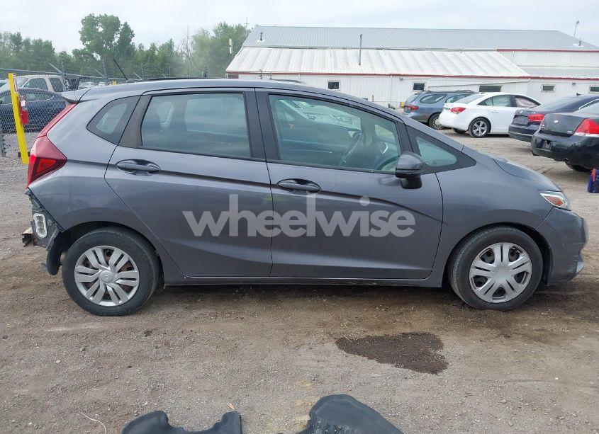 Photo 13 of 2015 Honda Fit LX (VIN 3HGGK5H58FM722880)