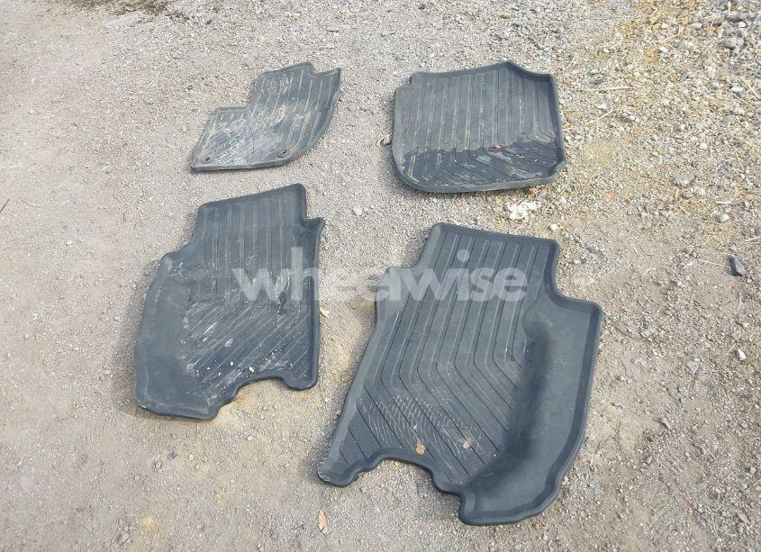 Photo 17 of 2015 Honda Fit LX (VIN 3HGGK5H58FM722880)