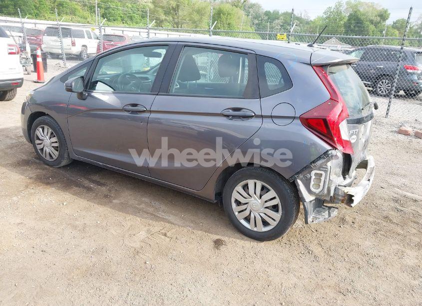 Photo 3 of 2015 Honda Fit LX (VIN 3HGGK5H58FM722880)