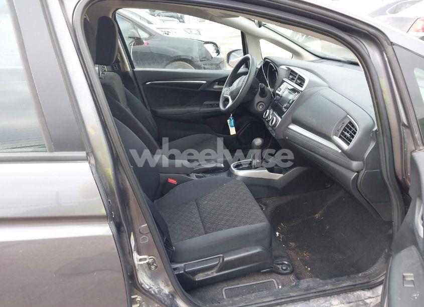 Photo 5 of 2015 Honda Fit LX (VIN 3HGGK5H58FM722880)