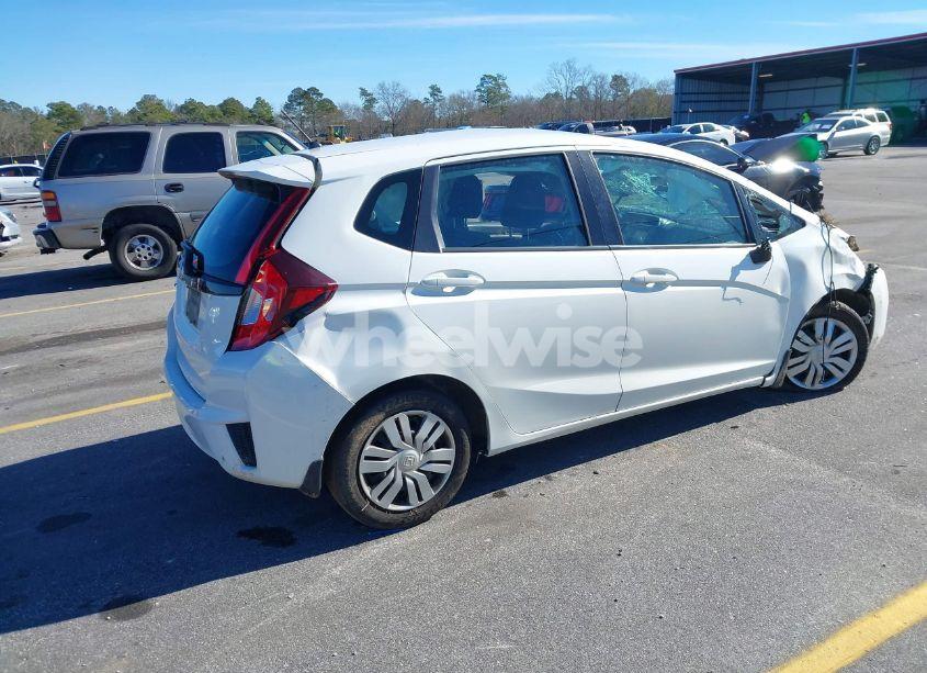Photo 4 of 2015 Honda Fit LX (VIN 3HGGK5H58FM767656)