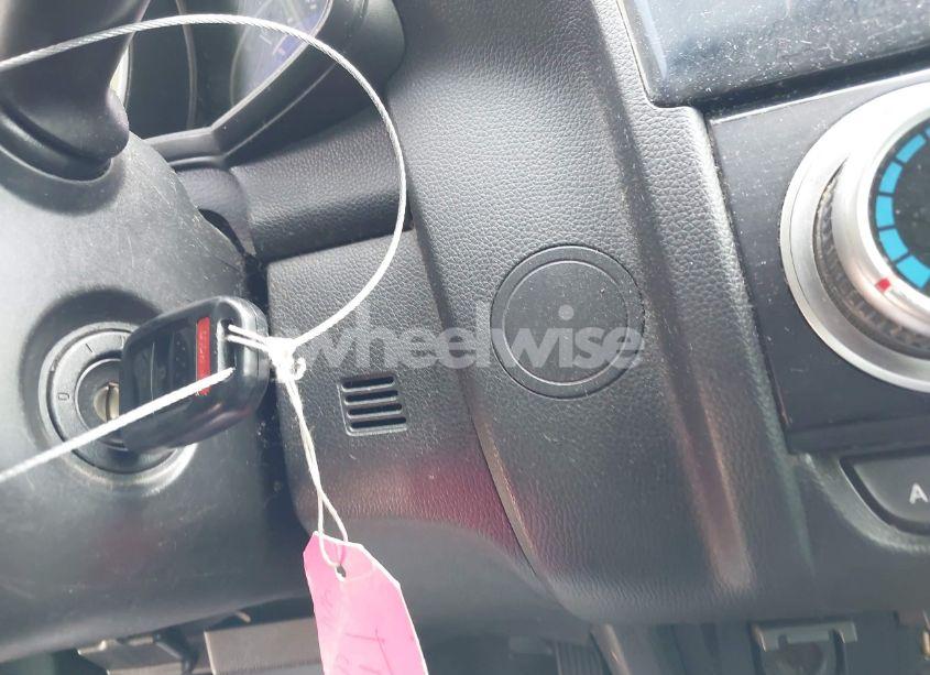 Photo 11 of 2017 Honda Fit LX (VIN 3HGGK5H58HM712997)