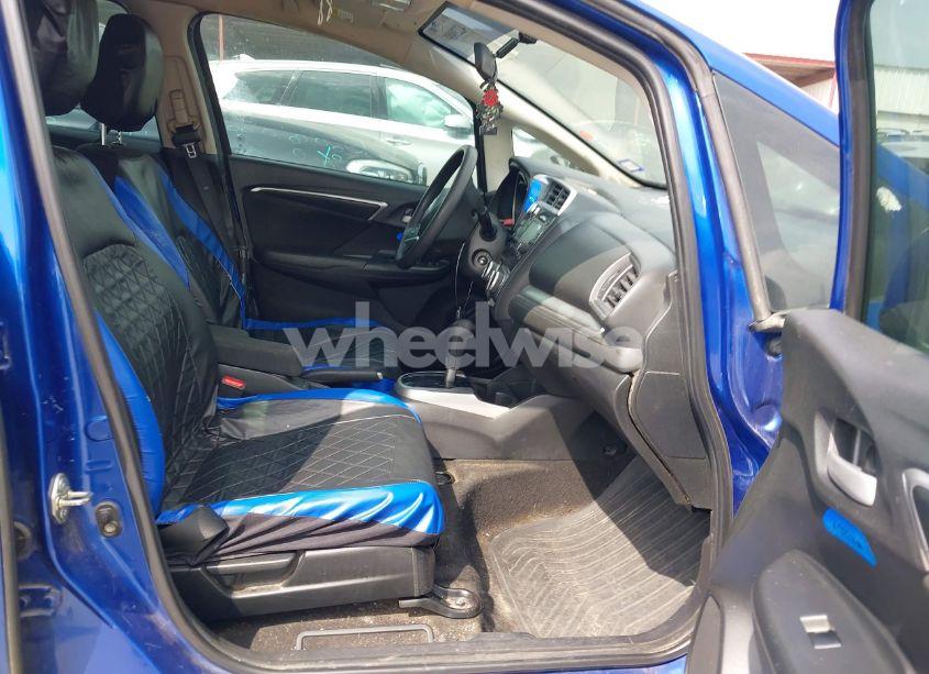 Photo 5 of 2017 Honda Fit LX (VIN 3HGGK5H58HM712997)