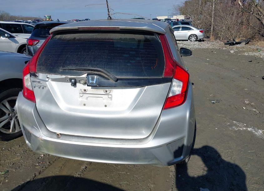 Photo 16 of 2015 Honda Fit LX (VIN 3HGGK5H59FM728672)