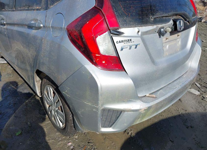 Photo 6 of 2015 Honda Fit LX (VIN 3HGGK5H59FM728672)