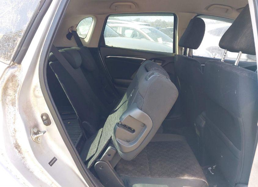 Photo 8 of 2015 Honda Fit LX (VIN 3HGGK5H59FM728672)