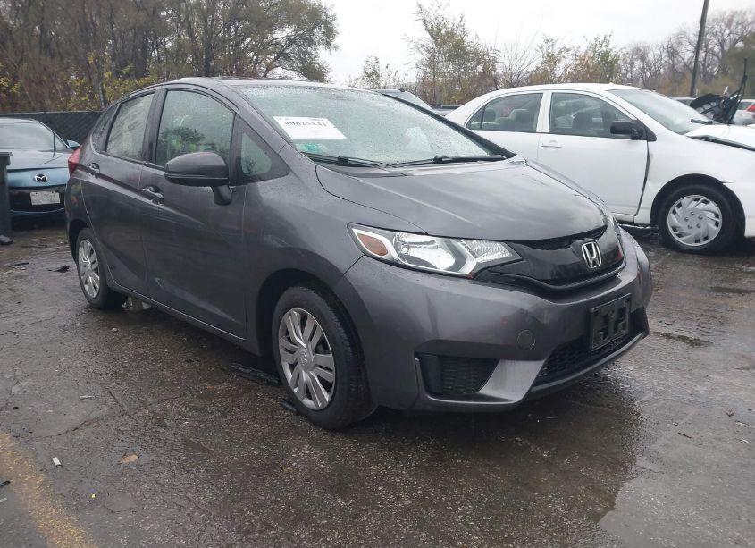 2015 Honda Fit LX (VIN 3HGGK5H59FM753328) main photo