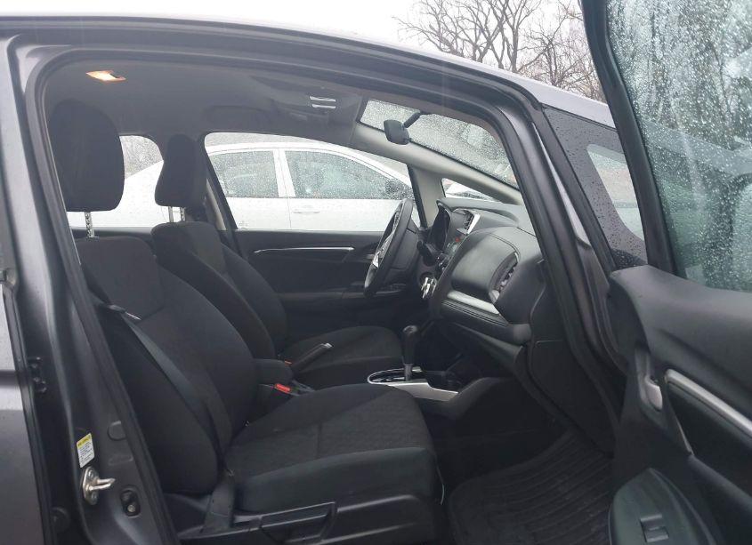 Photo 5 of 2015 Honda Fit LX (VIN 3HGGK5H59FM753328)