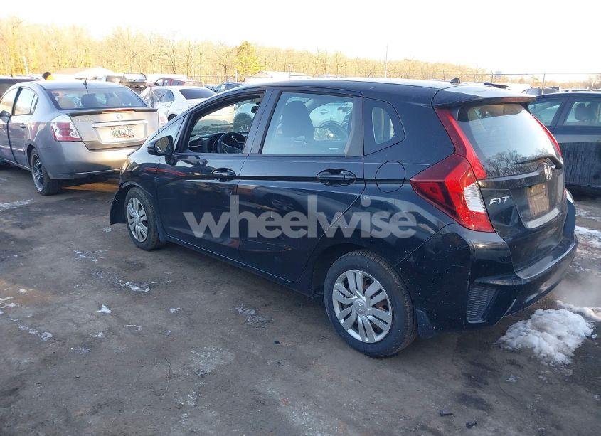 Photo 3 of 2015 Honda Fit LX (VIN 3HGGK5H59FM787172)