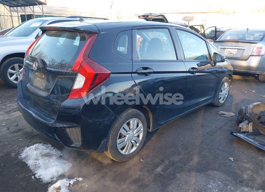 Photo 4 of 2015 Honda Fit LX (VIN 3HGGK5H59FM787172)