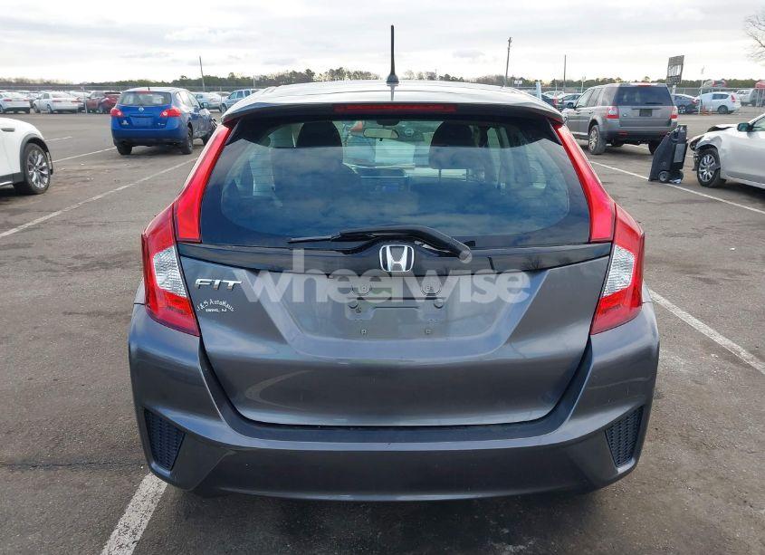 Photo 16 of 2015 Honda Fit LX (VIN 3HGGK5H5XFM715137)