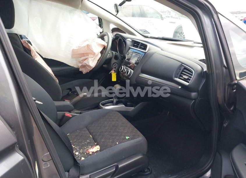 Photo 5 of 2015 Honda Fit LX (VIN 3HGGK5H5XFM715137)