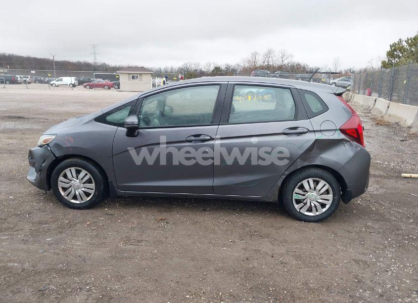 Photo 14 of 2015 Honda Fit LX (VIN 3HGGK5H5XFM765651)