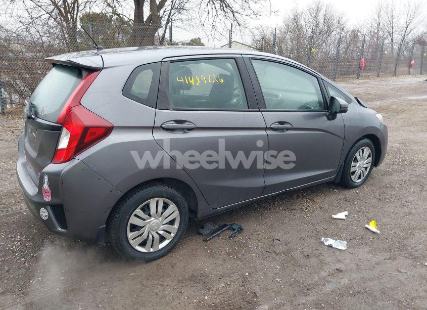 Photo 4 of 2015 Honda Fit LX (VIN 3HGGK5H5XFM765651)