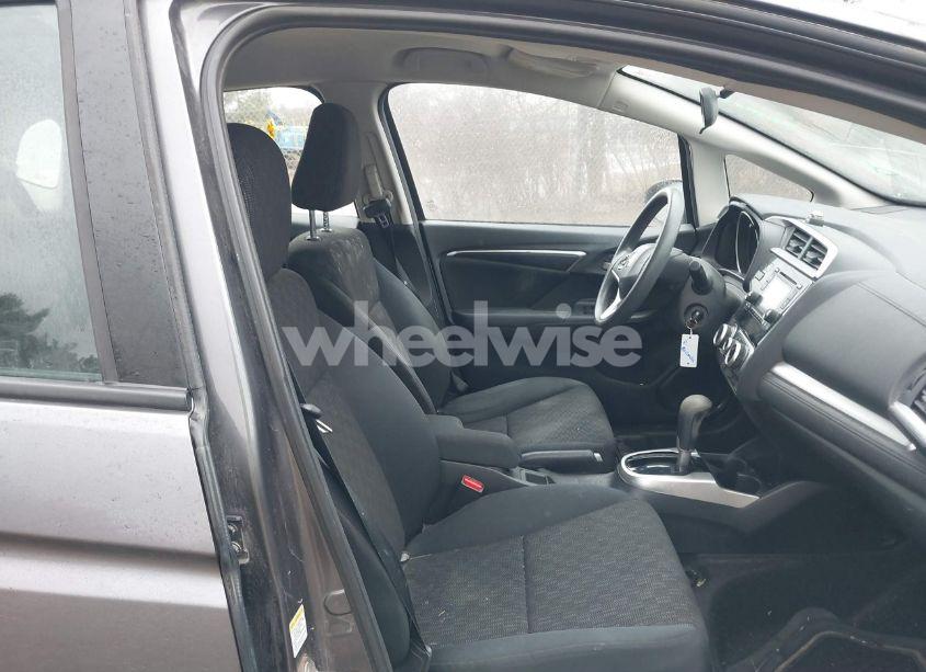 Photo 5 of 2015 Honda Fit LX (VIN 3HGGK5H5XFM765651)