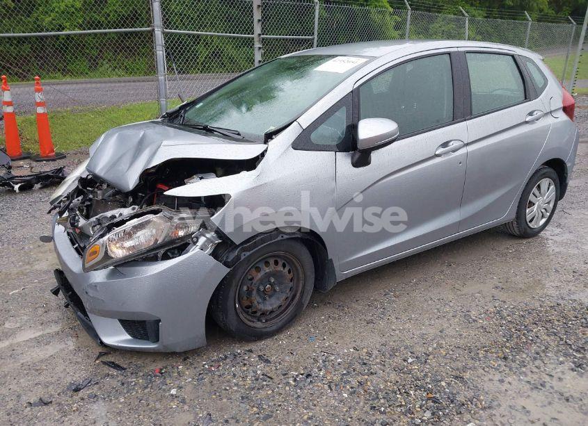 Photo 2 of 2017 Honda Fit LX (VIN 3HGGK5H5XHM713486)