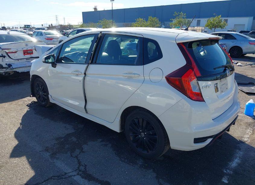 Photo 3 of 2018 Honda Fit SPORT (VIN 3HGGK5H60JM707369)