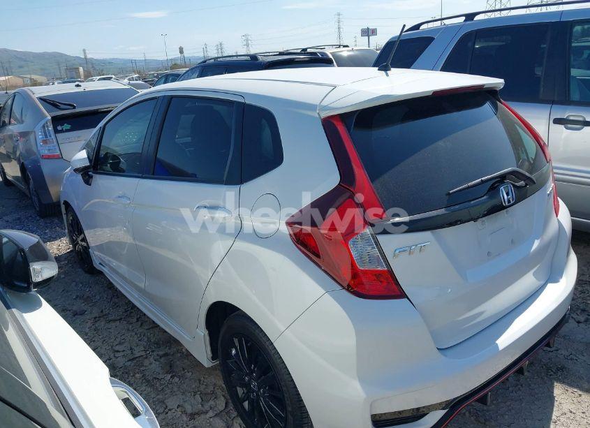 Photo 3 of 2020 Honda Fit SPORT (VIN 3HGGK5H60LM719086)