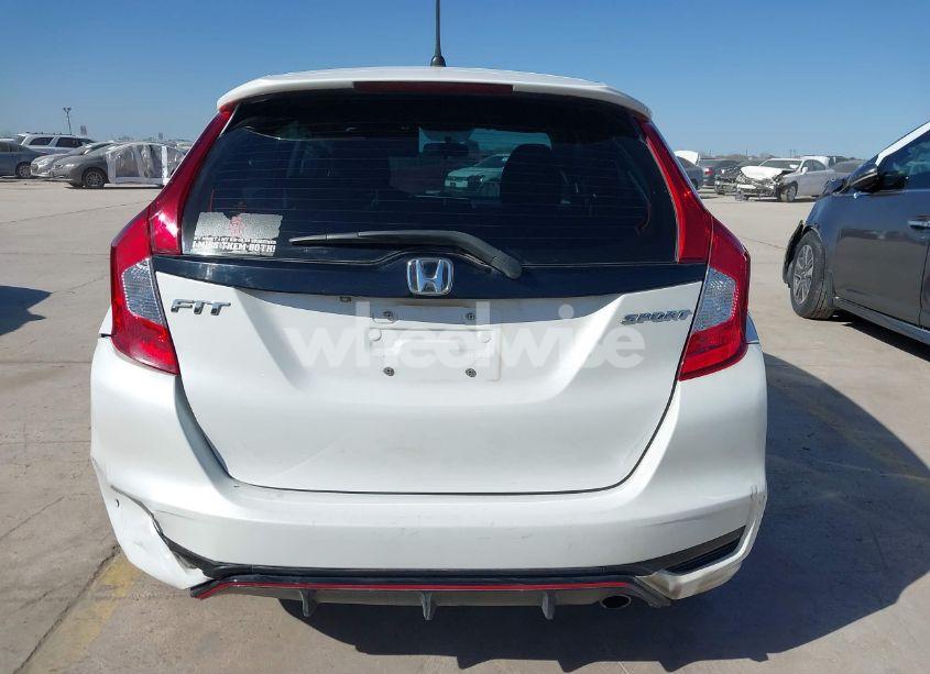 Photo 16 of 2018 Honda Fit SPORT (VIN 3HGGK5H62JM732645)